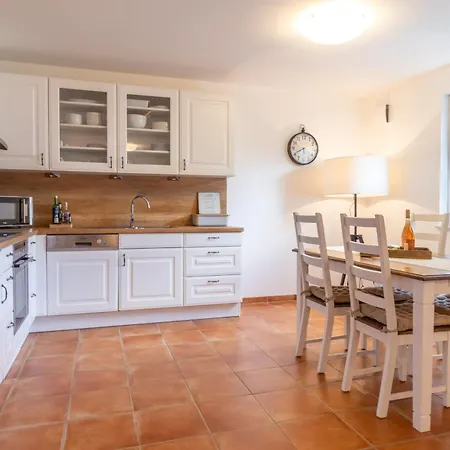 Schuetzenweg 3 2 - Nur 180m Vom Entfernt 아파트 *